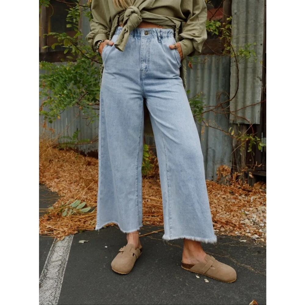 Simply You Wide Leg Jeans - Light Wash - Picture 3 of 8